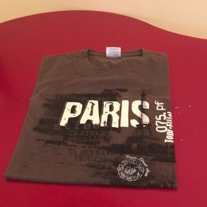 Paris  T-shirt with the Eiffel Tower in the back